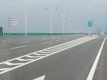蘇州道路劃線多少錢(qián)一米，蘇州馬路劃線多少錢(qián)一米?