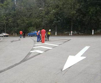 蘇州道路劃線價格怎么算_高速劃線多少錢一米？
