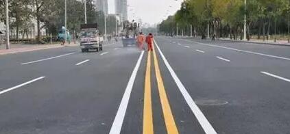 蘇州小區(qū)道路劃線是誰來做？推薦飛揚(yáng)市政道路劃線單位