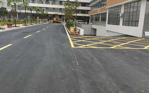 蘇州車位劃線分析，辦公樓出入口地面劃線要求？