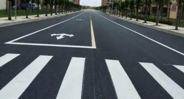 廠里道路劃線是否是必須的？優(yōu)化交通秩序，提升安全性