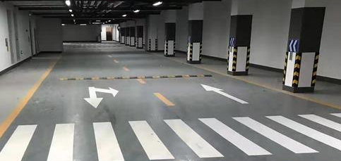 停車位劃線不清晰，如何合理停車？