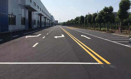 昆山廠區(qū)道路劃線多少錢？找飛揚(yáng)市政價(jià)格合理