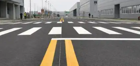 蘇州工廠車間劃線施工選哪家？專業(yè)團隊助力工廠規(guī)范生產(chǎn)